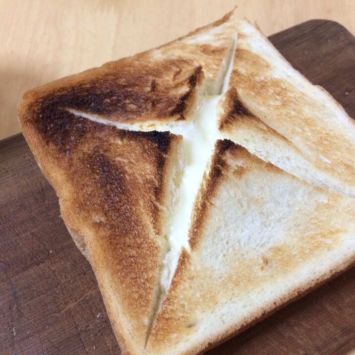 朝食に！チーズフォンデュトースト